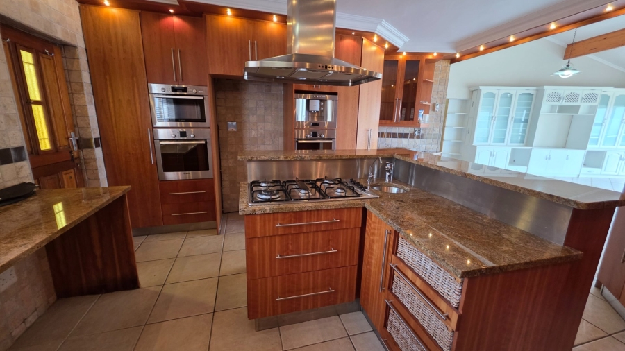 3 Bedroom Property for Sale in Menkenkop Western Cape